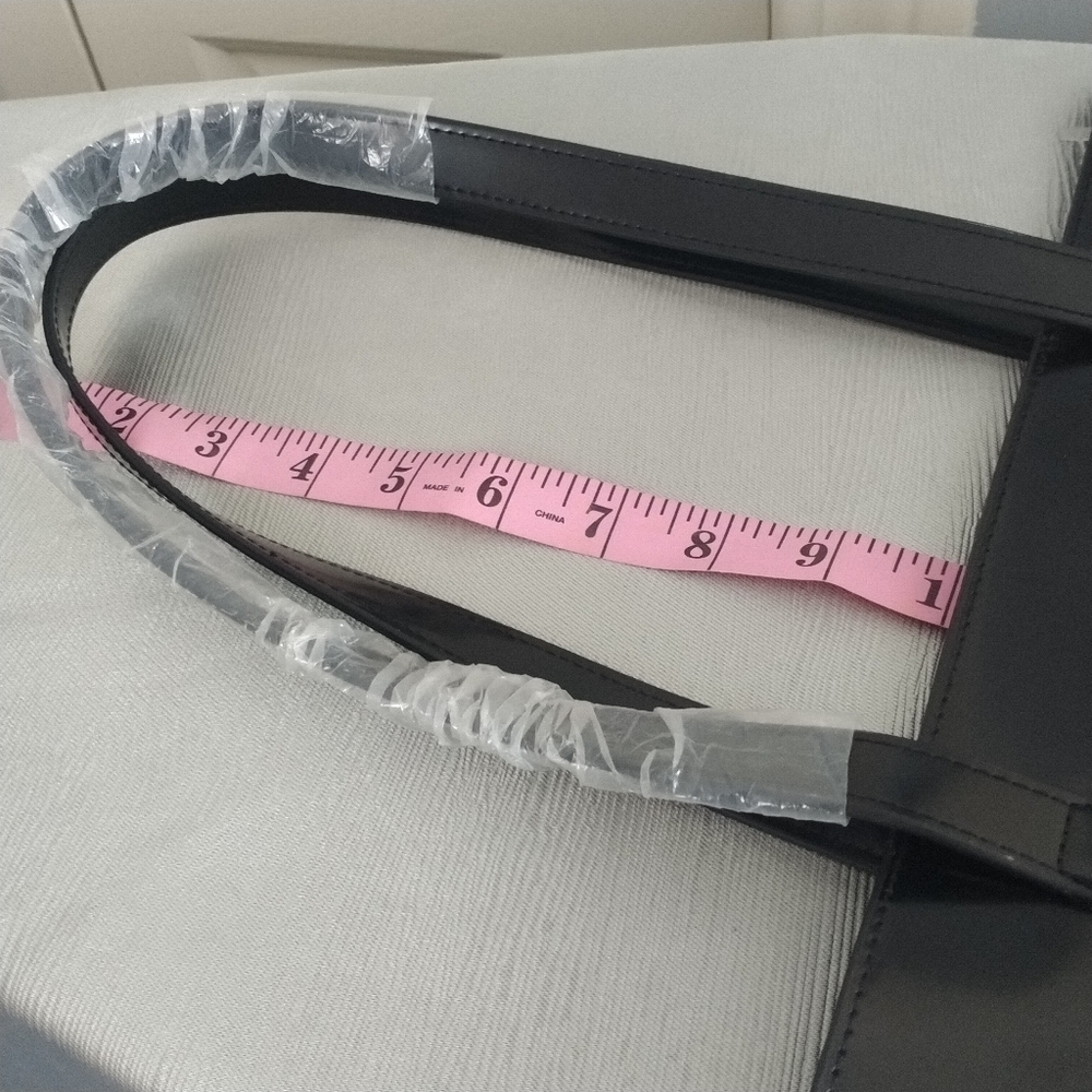 Givenchy Parfums Black Patent Tote Bag - Picture 10 of 11